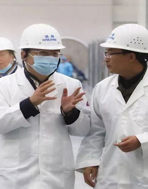 Li Peixing, Vice Governor of Gansu Province and his group surveyed Hailiang New Material